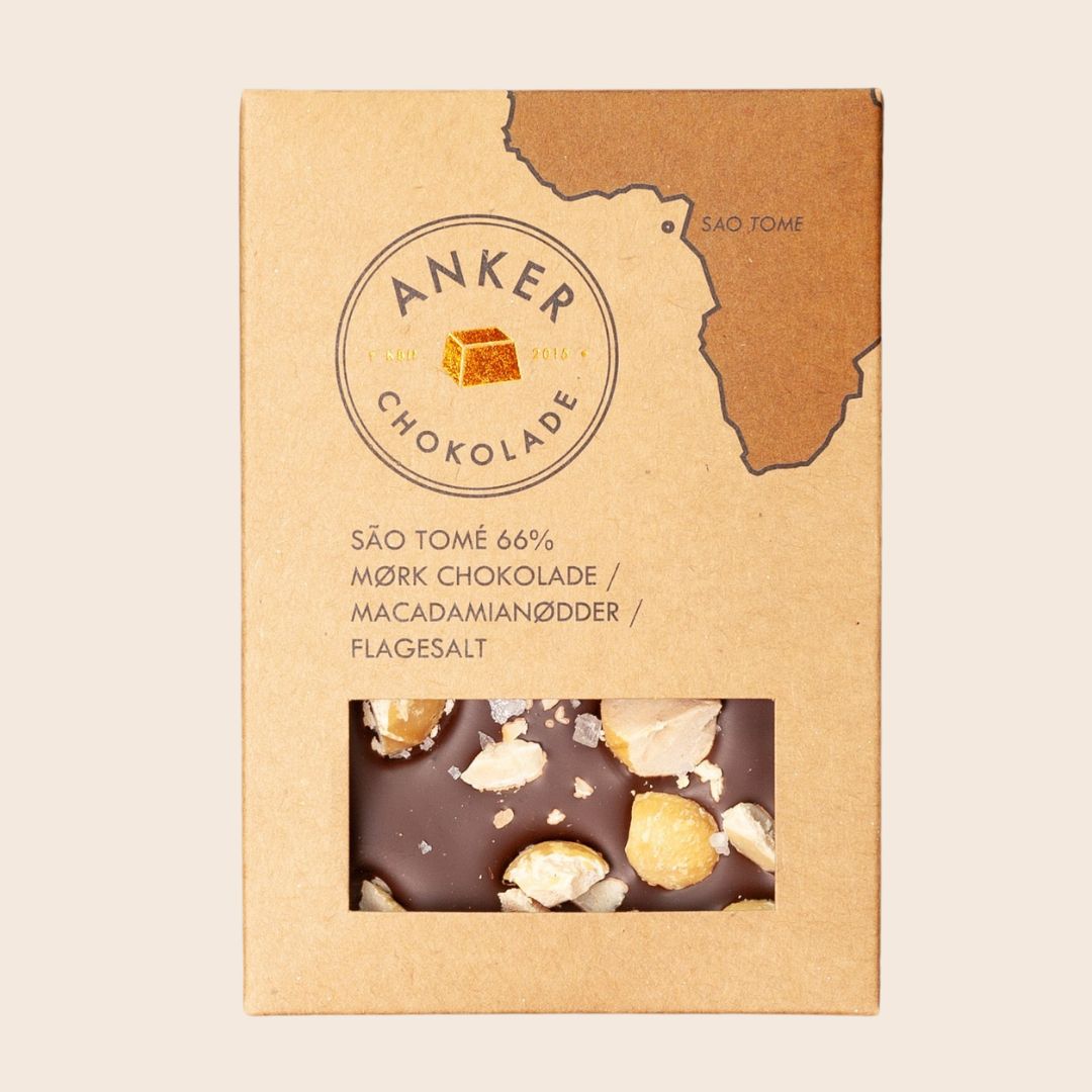Mørk Chokolade São Tomé 66% med macadamianødder og flagesalt - Anker Chokolade